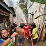 Kecamatan Babat Toman, Kabupaten Musi Banyuasin, pada Senin (19/05/2025), berhasil dipadamkan sebelum merembet ke permukiman sekitar.