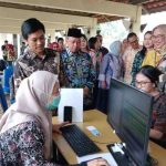 Wamenkes Dante Saksono Harbuwono saat meninjau langsung pelaksanaan program Cek Kesehatan Gratis (CKG) di Universitas Indonesia (UI), Depok/Foto: Kemenkes