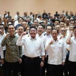 H. Herman Deru bersama Menteri Lingkungan Hidup dan Kehutanan (LHK) RI, Hanif Faisol Nurofiq, memimpin Konsolidasi Personil dan Peralatan Pengendalian Kebakaran Hutan dan Lahan (Karhutla) di Hotel Aryaduta Palembang (Sabtu, 24/5/2025).
