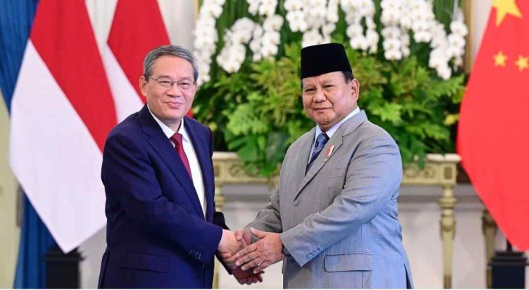 Presiden Republik Indonesia, Prabowo Subianto menerima kunjungan resmi Premier Republik Rakyat Tiongkok (RRT) Li Qiang di Istana Merdeka, Jakarta, pada Minggu, 25 Mei 2025. Foto: BPMI Setpres