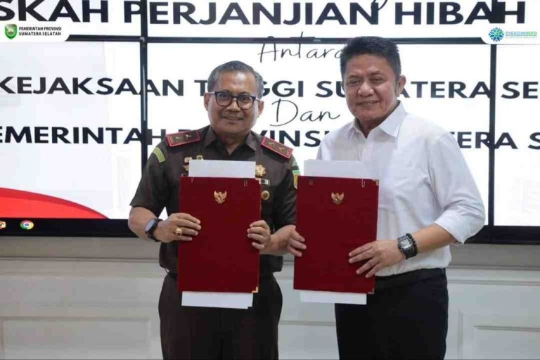 Pemerintah Provinsi Sumatera Selatan (Pemprov Sumsel) dan Kejaksaan Tinggi Sumatera Selatan (Kejati Sumsel) memperkuat sinergitas pembangunan di wilayah dengan melakukan penandatanganan naskah perjanjian hibah dan berita acara serah terima tanah milik Pemprov Sumsel.