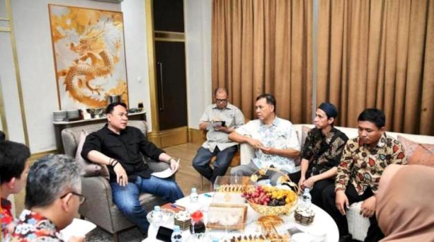 Ketua Dewan Perwakilan Rakyat Daerah (DPRD) Provinsi Sumatera Selatan (Sumsel), Andie Dinialdie, melakukan pertemuan dengan Yayasan Sharing Disability Indonesia, dalam rangka penyampaian usulan program dan masukan strategis, pada hari Sabtu, tanggal 19 April 2025.