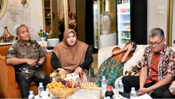 Ketua Dewan Perwakilan Rakyat Daerah (DPRD) Provinsi Sumatera Selatan (Sumsel), Andie Dinialdie, melakukan pertemuan dengan Yayasan Sharing Disability Indonesia, dalam rangka penyampaian usulan program dan masukan strategis, pada hari Sabtu, tanggal 19 April 2025.
