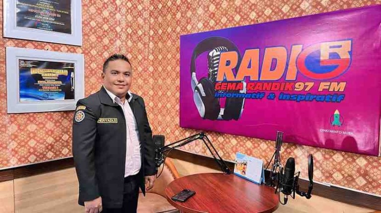 Kementerian Komunikasi dan Digital (Kominfo) telah mengambil langkah tegas dengan memblokir layanan Worldcoin dan WorldID.
