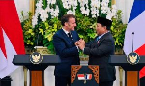 Presiden Republik Indonesia, Prabowo Subianto dan Presiden Republik Prancis, Emmanuel Macron melakukan keterangan pers bersama di Istana Merdeka, Jakarta, pada Rabu, 28 Mei 2025. Foto: BPMI Setpres/Laily Rachev