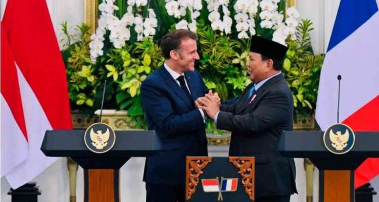 Presiden Republik Indonesia, Prabowo Subianto dan Presiden Republik Prancis, Emmanuel Macron melakukan keterangan pers bersama di Istana Merdeka, Jakarta, pada Rabu, 28 Mei 2025. Foto: BPMI Setpres/Laily Rachev