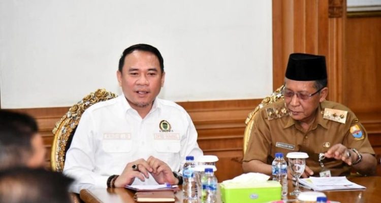 Ketua Dewan Perwakilan Rakyat Daerah (DPRD) Provinsi Sumatera Selatan (Sumsel), Andie Dinialdie, melakukan Kunjungan Kerja (Kunker) ke Pemerintah Provinsi (Pemprov) Jambi, pada hari Selasa, tanggal 29 April 2025.