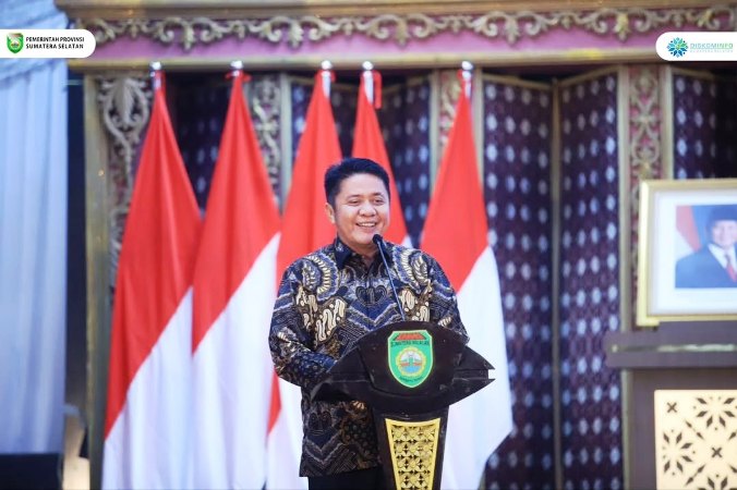 Gubernur Sumatera Selatan, Herman Deru, menghadiri dan membuka Rapat Koordinasi Nasional I Kesatuan Aksi Mahasiswa Muslim Indonesia (KAMMI) Tahun 2025 di Griya Agung, Palembang, pada hari Jum'at, tanggal 2 Mei 2025.