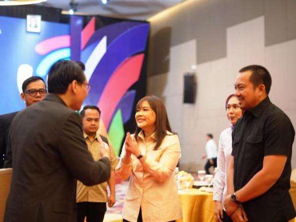 Ketua Umum (Ketum) KORMI Sumsel, Samantha Tivani, saat Rapat Kerja Provinsi (Rakerprov) Tahun 2025, pada hari Sabtu tanggal 10 Mei 2025 di Hotel The Zuri, Palembang. (Musinews.id/Sadiidaa)
