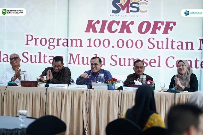 Sekretaris Daerah Provinsi Sumatera Selatan, Drs. H. Edward Candra, MH menghadiri Kick Off Program 100.000 Sultan Muda dan Sultan Muda Sumsel Center (SMSC) bersama Media Masa di Kantor OJK Palembang.