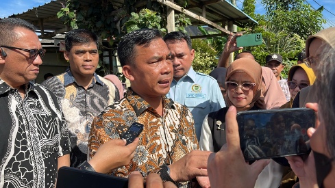 Ketua Dewan Perwakilan Rakyat Daerah (DPRD) Provinsi Sumatera Selatan (Sumsel), Andie Dinialdie, turut hadir mendampingi Kunjungan Kerja (Kunker) Menteri Kependudukan dan Pembangunan Manusia/Kepala BKKBN Republik Indonesia, Dr. Wihaji, ke Sumsel.