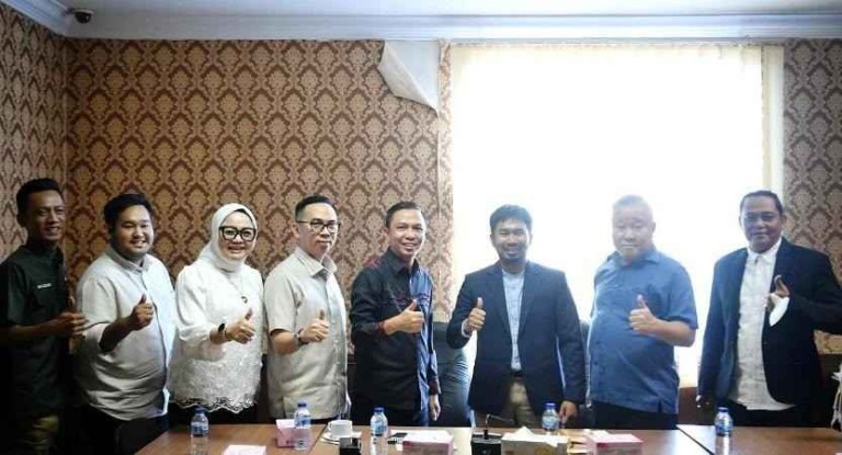 Komisi I Dewan Perwakilan Rakyat Daerah (DPRD) Provinsi Sumatera Selatan (Sumsel) melaksanakan kunjungan kerja ke kantor DPRD Provinsi Kepulauan Riau (Kepri), pada hari Jum'at, tanggal 23 Mei 2025.