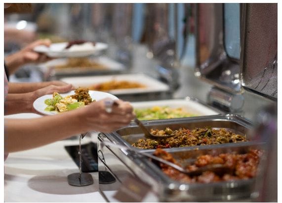 Ayola Sentosa Hotel Palembang dengan bangga mengumumkan peluncuran promo terbaru mereka, “Quick Lunch”, yang dirancang khusus untuk memenuhi kebutuhan makan siang cepat, lezat, dan terjangkau bagi para pekerja, pebisnis, atau siapa saja yang mencari solusi santap siang praktis di tengah padatnya aktivitas.