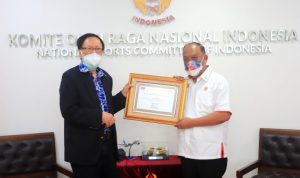 Indonesia berduka atas berpulangnya legenda bulu tangkis Tan Joe Hok pada usia 87 tahun. Sang maestro olahraga nasional meninggal dunia pada Senin (2/6/2025) pukul 10.52 WIB di Rumah Sakit Medistra, Jakarta../Foto Istimewa/Humas KONI Pusat