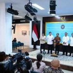 Keterangan Pers oleh Menteri Sekretaris Negara Prasetyo Hadi, Menteri Energi dan Sumber Daya Mineral Bahlil Lahadalia, Menteri Kehutanan Raja Juli Antoni, Menteri Lingkungan Hidup Hanif Faisol Nurofiq, dan Sekretaris Kabinet Teddy Indra Wijaya di Kompleks Istana Kepresidenan Jakarta, pada Selasa, 10 Juni 2025 Foto: BPMI Setpres/Muchlis Jr