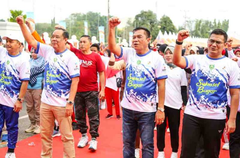 Peluncuran program ini digelar meriah di Jalan depan Rumah Dinas Bupati Muba, Sabtu (28/6/2025).