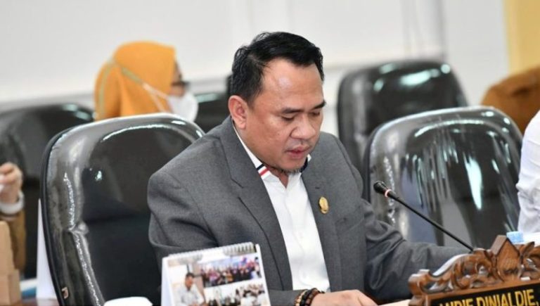 Badan Anggaran (Banggar) Dewan Perwakilan Rakyat Daerah (DPRD) Provinsi Sumatera Selatan (Sumsel) menggelar rapat bersama Tim Anggaran Pendapatan Daerah (TAPD) Sumsel dan Inspektorat Provinsi Sumsel.