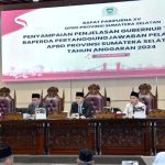 Rapat Paripurna XV DPRD Provinsi Sumsel mengagendakan penyampaian penjelasan Gubernur terkait Rancangan Peraturan Daerah (Raperda) tentang Pertanggungjawaban Pelaksanaan Anggaran Pendapatan dan Belanja Daerah (APBD) Tahun Anggaran 2024, yang digelar di Gedung DPRD Sumsel, Jalan POM IX Kota Palembang, pada hari Senin, tanggal 10 Juni 2025.