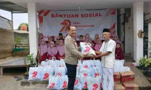 Kepolisian Daerah Sumatera Selatan (Polda Sumsel) menggelar aksi kepedulian sosial dengan menyalurkan paket bantuan sembako ke sejumlah panti asuhan di Kota Palembang. Agenda kemanusiaan ini dilaksanakan sebagai bagian dari rangkaian komitmen jajaran kepolisian dalam memperingati Hari Bhayangkara ke-79. (MUSINEWS.ID/TRI)