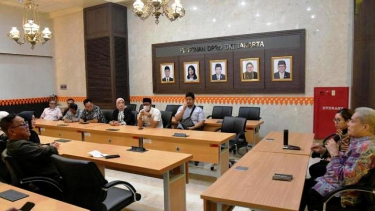 Komisi IV Dewan Perwakilan Rakyat Daerah (DPRD) Provinsi Sumatera Selatan (Sumsel) melaksanakan kunjungan kerja ke Badan Perencanaan Pembangunan Daerah (Bappeda) dan DPRD Provinsi DKI Jakarta pada hari Sabtu, tanggal 10 Mei 2025.