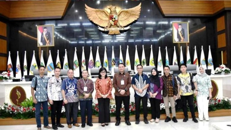 Ketua dan anggota Dewan Perwakilan Rakyat Daerah (DPRD) Provinsi Sumatera Selatan (Sumsel) dan Sekretaris DPRD Sumsel, menghadiri Musyawarah Nasional (Munas) 1 Asosiasi DPRD Provinsi Seluruh Indonesia (ADPSI) dan Asosiasi Sekretaris DPRD Seluruh Indonesia (ASDEPSI) tahun 2025, pada tanggal 6 Mei 2025.