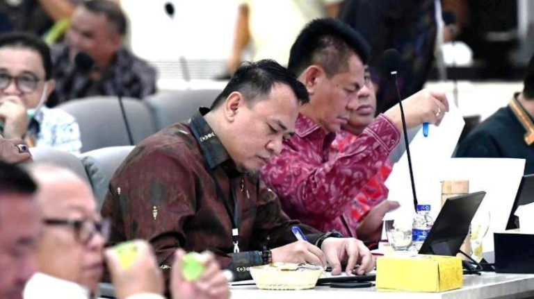 Ketua dan anggota Dewan Perwakilan Rakyat Daerah (DPRD) Provinsi Sumatera Selatan (Sumsel) dan Sekretaris DPRD Sumsel, menghadiri Musyawarah Nasional (Munas) 1 Asosiasi DPRD Provinsi Seluruh Indonesia (ADPSI) dan Asosiasi Sekretaris DPRD Seluruh Indonesia (ASDEPSI) tahun 2025, pada tanggal 6 Mei 2025.