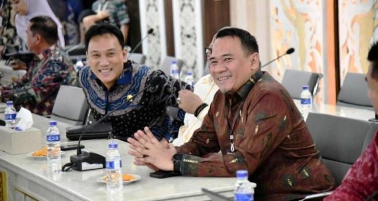 Ketua dan anggota Dewan Perwakilan Rakyat Daerah (DPRD) Provinsi Sumatera Selatan (Sumsel) dan Sekretaris DPRD Sumsel, menghadiri Musyawarah Nasional (Munas) 1 Asosiasi DPRD Provinsi Seluruh Indonesia (ADPSI) dan Asosiasi Sekretaris DPRD Seluruh Indonesia (ASDEPSI) tahun 2025, pada tanggal 6 Mei 2025.