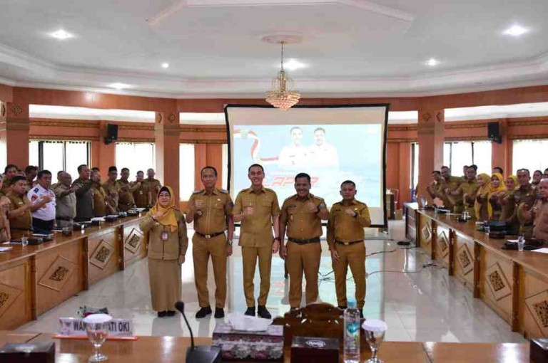 Melalui layanan ini, warga bisa menyampaikan berbagai aspirasi, pengaduan, hingga pertanyaan seputar pelayanan publik secara langsung dan tanpa sekat.