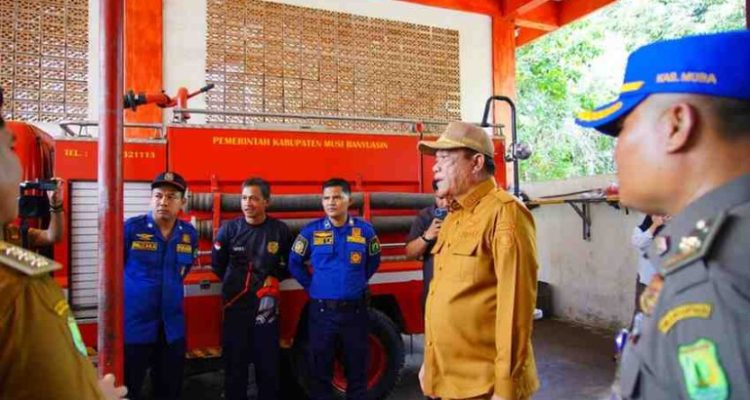 H. M. Toha, SH melakukan kunjungan kerja ke Kecamatan Babat Toman pada Selasa (15/7/2025).