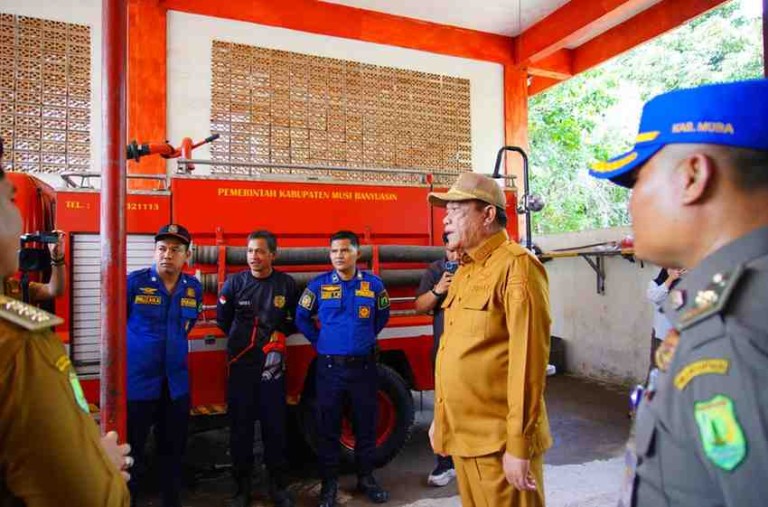 H. M. Toha, SH melakukan kunjungan kerja ke Kecamatan Babat Toman pada Selasa (15/7/2025).