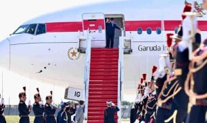 Presiden Republik Indonesia, Prabowo Subianto, bertolak dari Paris, Prancis, kembali menuju tanah air pada Selasa, 15 Juli 2025. Foto: BPMI Setpres/Cahyo