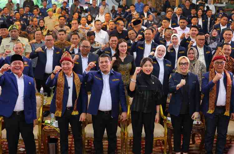 pelantikan Pengurus Karang Taruna Provinsi Sumatera Selatan yang berlangsung khidmat di Aula Griya Agung Palembang, Sabtu (16/7/2025).