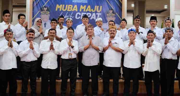 H M Toha menerima audiensi dari Pengurus Paguyuban Pasundan Bersatu di Guest House Griya Bumi Serasan Sekate pada Kamis (24/7/2025).