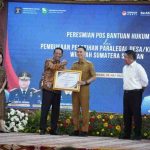 Penghargaan tersebut diserahkan langsung oleh Menteri Hukum RI, Supratman Andi Agtas, kepada Bupati OKI H. Muchendi di Griya Agung Palembang, Senin (28/7/2025)