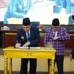 H M Toha SH menghadiri secara langsung Rapat Paripurna Masa Persidangan III Rapat ke-12 pada, Senin (28/7/2025) di Ruang Rapat Paripurna DPRD Kabupaten Musi Banyuasin.
