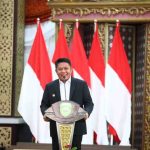 H. Herman Deru (HD) menghadiri dan menyaksikan langsung penandatanganan Kesepakatan Bersama antara Pemerintah Provinsi Sumatera Selatan dengan Pengadilan Tinggi Agama Palembang, serta Perjanjian Kerja Sama antara Bupati/Wali Kota se-Sumatera Selatan dengan Pengadilan Agama se-Sumatera Selatan di Griya Agung Palembang (Selasa, 22/7/2025).