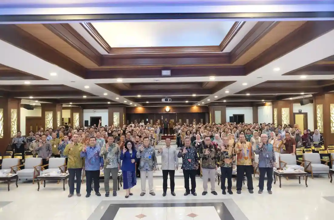 Kementerian BUMN resmi melakukan pergantian Direktur Utama Perum BULOG dan mengakhiri masa penugasan dan pengabdian Novi Helmy Prasetya. (DOK. BULOG)