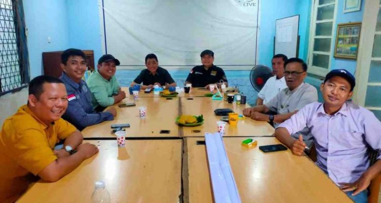 Dewan Pimpinan Daerah (DPD) Pro Jurnalismedia Siber (PJS) Sumatera Selatan mengadakan kunjungan silaturahmi ke kantor Persatuan Wartawan Indonesia (PWI) Sumsel, Selasa (8/7/2025).