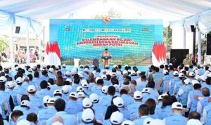 Presiden Prabowo Subianto meresmikan peluncuran kelembagaan 80.081 Koperasi Desa/Kelurahan Merah Putih (KDMP/KKMP) dalam sebuah acara yang digelar di Koperasi Desa Merah Putih Bentangan, Desa Bentangan, Kecamatan Wonosari, Kabupaten Klaten, pada Senin, 21 Juli 2025. Foto: BPMI Setpres/Muchlis Jr