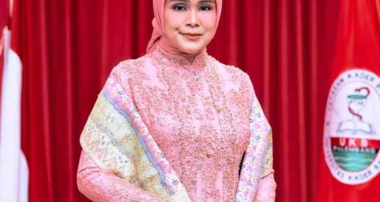Rektor Universitas Kader Bangsa, Dr. dr. Fika Minata Wathan, M.Kes. (foto : dok. pribadi)