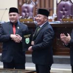 Ketua DPRD Provinsi Sumatera Selatan (Sumsel) bersama Gubernur Sumsel, Herman Deru, resmi menandatangani Nota Kesepakatan Bersama atas Perubahan Kebijakan Umum Anggaran (KUA) dan Prioritas Plafon Anggaran Sementara (PPAS) APBD Tahun Anggaran 2025.