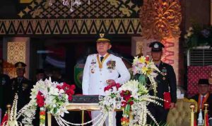Suasana khidmat menyelimuti halaman Griya Agung Palembang saat peringatan Hari Ulang Tahun (HUT) ke-80 Kemerdekaan Republik Indonesia, Minggu (17/8/2025).
