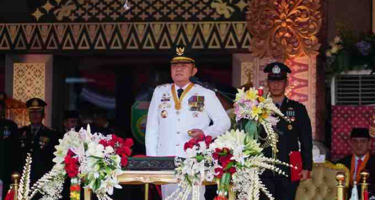 Suasana khidmat menyelimuti halaman Griya Agung Palembang saat peringatan Hari Ulang Tahun (HUT) ke-80 Kemerdekaan Republik Indonesia, Minggu (17/8/2025).