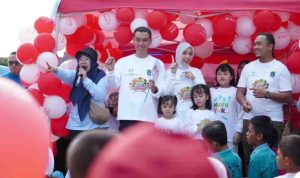Bupati OKI, H. Muchendi Mahzareki pada gelaran Hari Anak Nasional di Halaman Gedung Kesenian Kayuagung, Selasa(05/08/25).