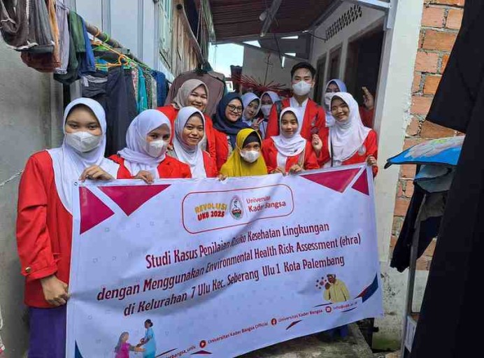 Kegiatan ini merupakan bagian dari proses pembelajaran dalam Mata Kuliah Kesehatan Lingkungan Kawasan Industri, yang dibimbing oleh Ririn Noviyanti Putri, SKM., MKM, selaku dosen pengampu, Dekan Fakultas Kesehatan sekaligus Ketua Program Studi.