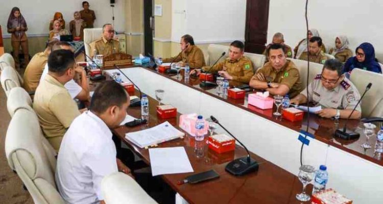 Kegiatan Perkebunan Buah Kelapa Sawit dengan Kode KBLI 01262 di Desa Karang Agung Kecamatan Lalan di Ruang Rapat Randik, Selasa (12/8/2025).