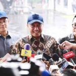 Menteri Sekretaris Negara, Prasetyo Hadi, menyampaikan keterangannya usai menyaksikan gladi kotor rangkaian peringatan Hari Ulang Tahun Ke-80 Kemerdekaan Republik Indonesia di Istana Merdeka, Jakarta, pada hari Selasa, tanggal 12 Agustus 2025. (foto: BPMI Setpres)