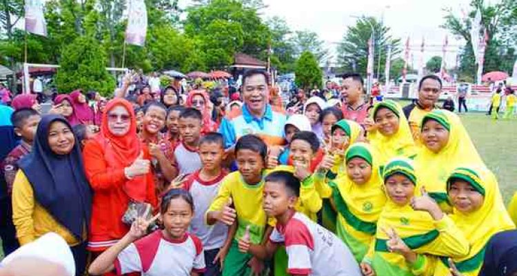 Lomba olahraga tradisional ini digelar di Halaman Kantor Bupati Kabupaten Muba, Rabu (13/8/2025).