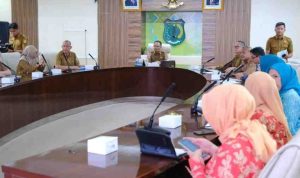 Dengan semangat "Bersama bersinergi menuju Muba maju lebih cepat," Pemerintah Kabupaten Muba menggelar rapat koordinasi perdana di Ruang Rapat Serasan Sekate, Selasa (26/08/2025).