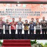 H. Cik Ujang secara resmi membuka Rapat Koordinasi Unit Kerja Pengadaan Barang dan Jasa (UKPBJ) se-Provinsi Sumatera Selatan Tahun 2025 yang berlangsung di Ballroom Hotel Swarna Dwipa, Kamis (21/8/2025).